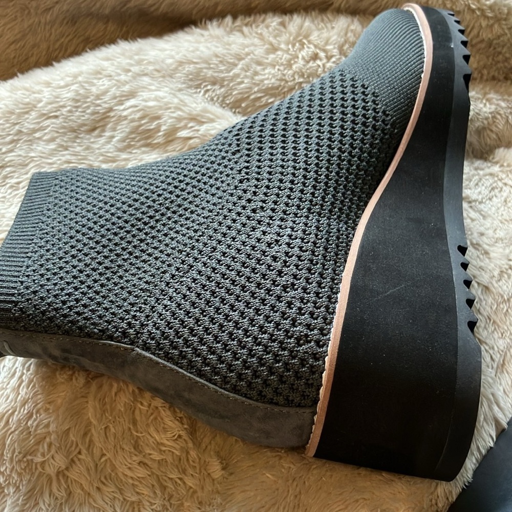 Eileen Fisher London knit wedge bootie in Graphite size 8 - NIB - Picture 10 of 10